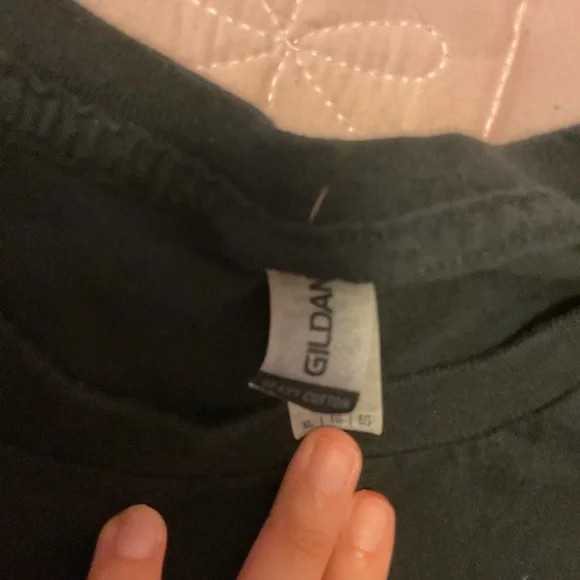 Black Tree Hill 23 Graphic T-Shirt - Picture 5 of 5